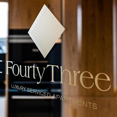 Fourty Three Luxury Serviced Apartments Düsseldorf Exterior foto Logo of 43